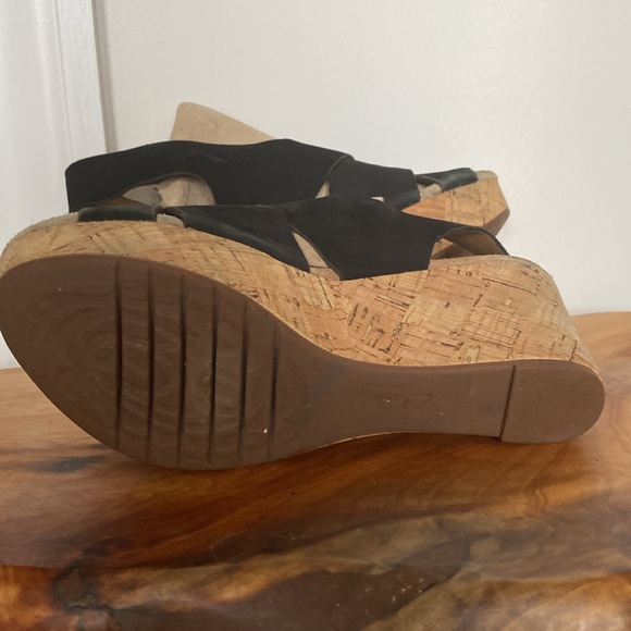 Clarks Artisan Black Suede Sandals Cork Wedge - Picture 4 of 9